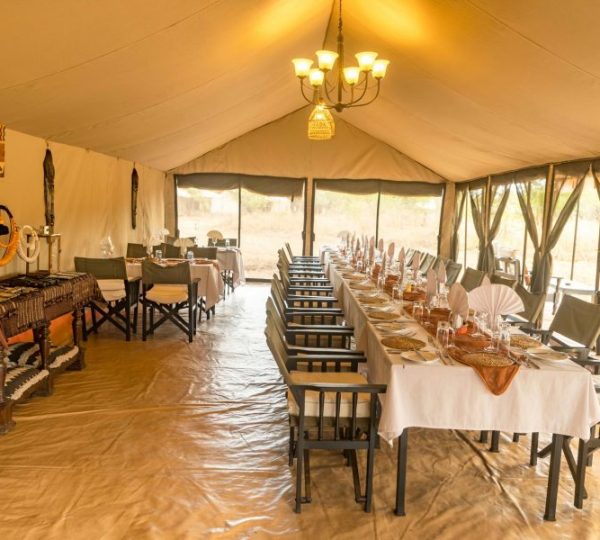 Serengeti Wildlands Mobile Camp restaurant